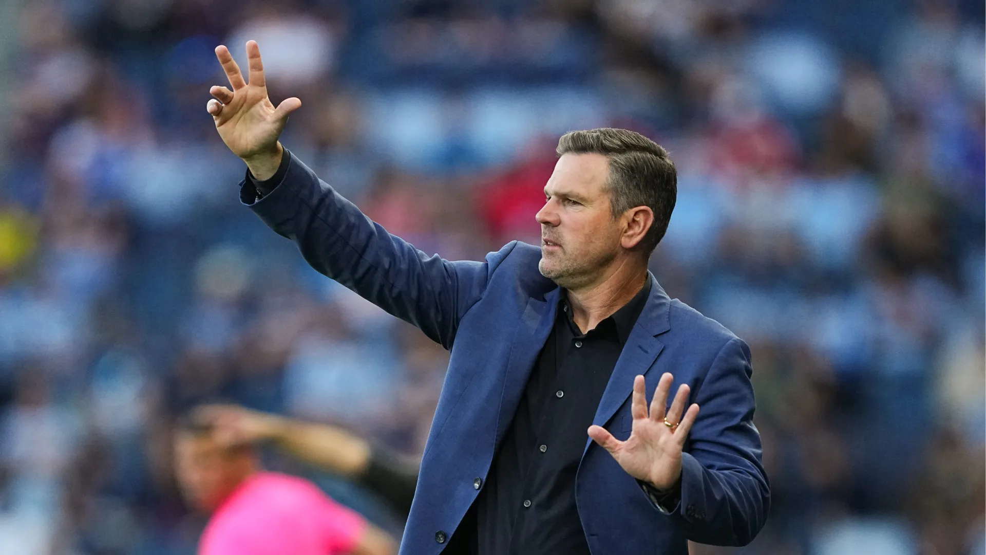 greg-vanney_1tajr1c3wj7dd130wulvzzq9hd.png