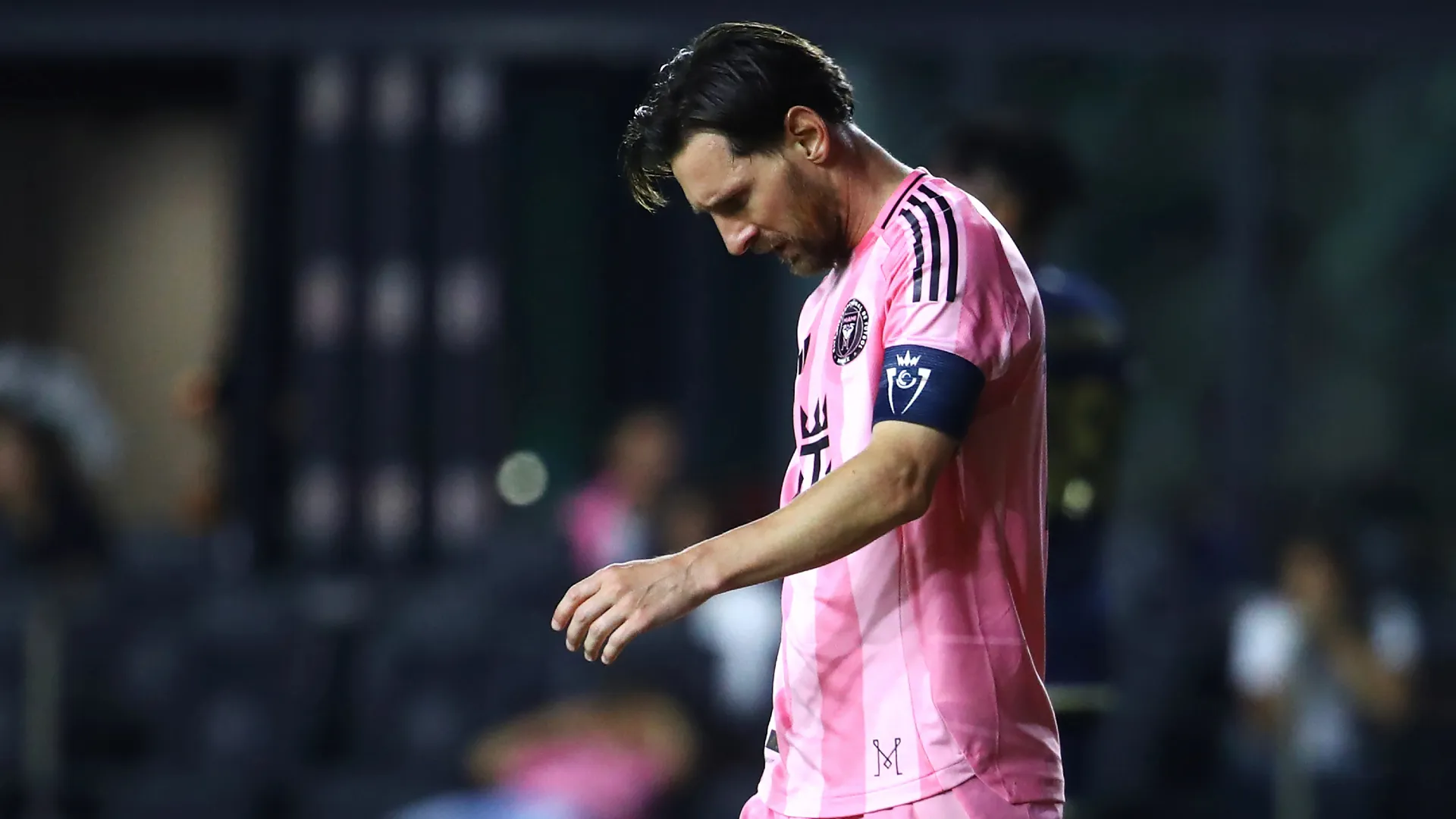 lionel-messi_m9pow5josaum1dyl8os10f076.jpg