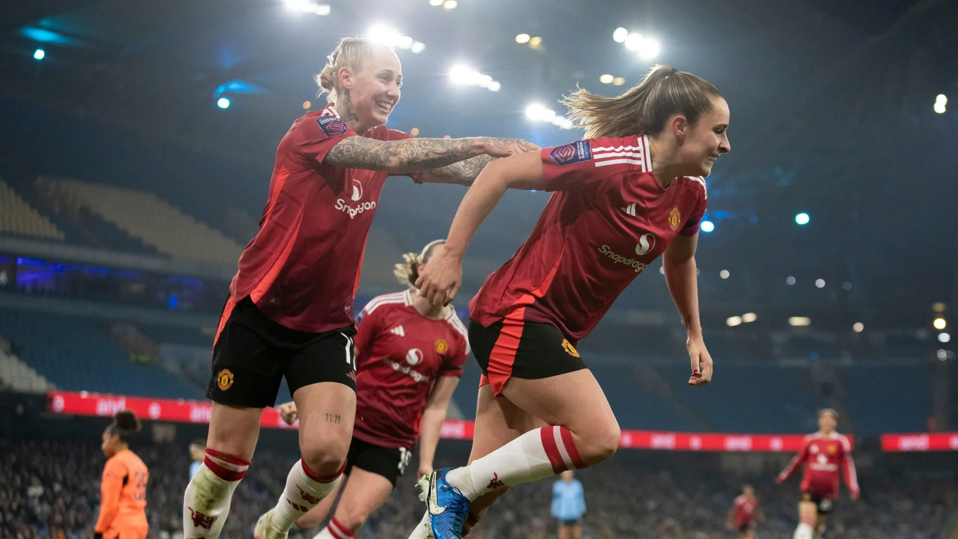 united_l4q4rwsxefjx11zf18pzc6tz3.jpg