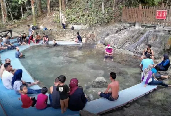 61633733027_HotSpringBesut.jpg