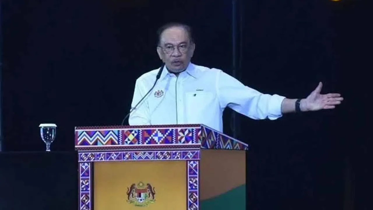 61754194745_TBAnwarIbrahim.jpg