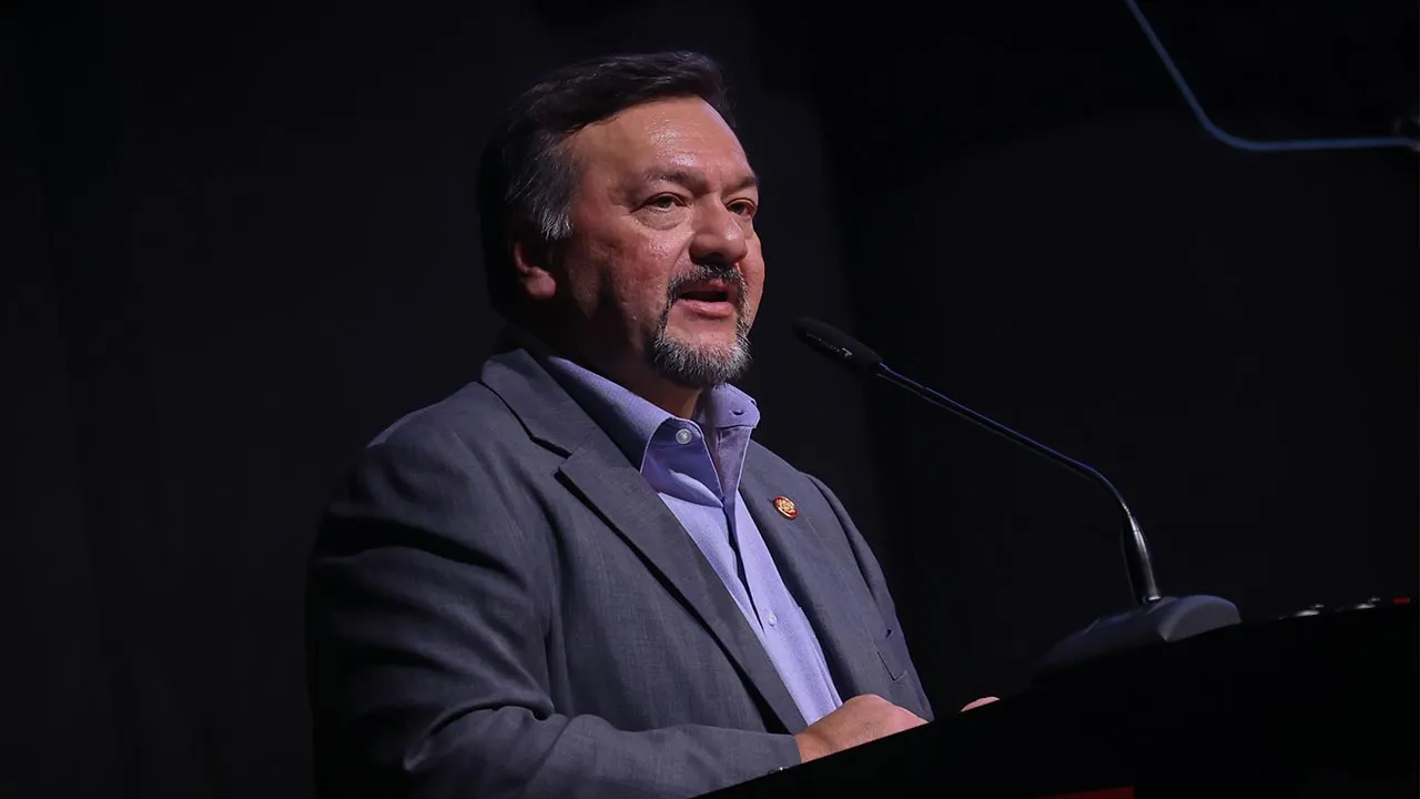 41754392047_AmirHamzahAzizan.jpg