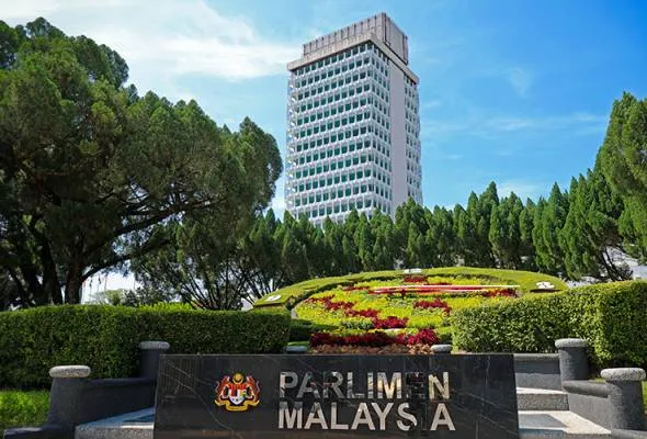 71753432064_ParlimenBangunanP.jpg