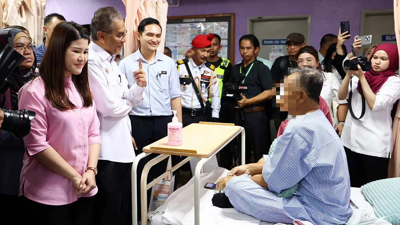 81754999371_DrDzulkeflyAhmad.jpg
