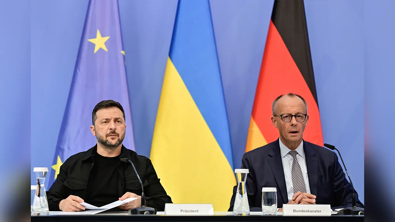 71755121176_VolodymyrZelenskyy.jpg