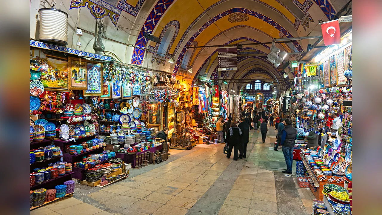 51756331954_GrandBazaarIstanb.jpg