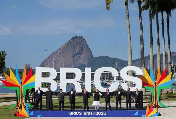 41751870914_tbBRICSSummitRio.jpg