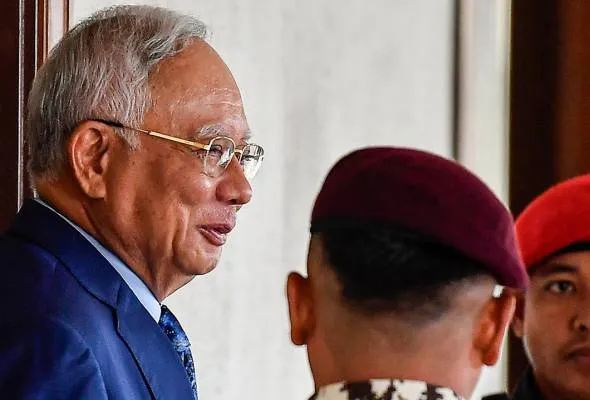 71749614092_TBNajibRazak.jpg