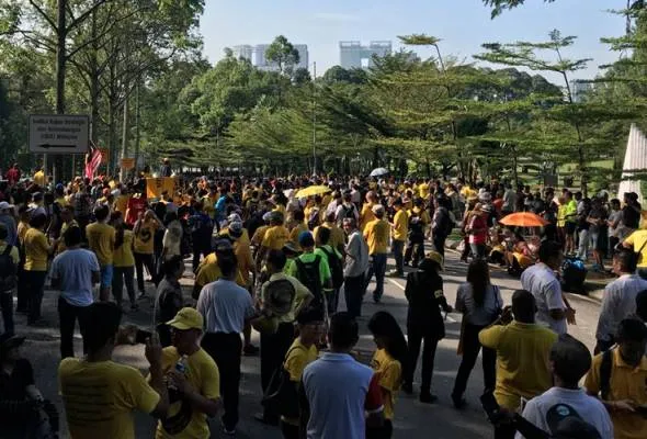 81522214411_BERSIH.jpg