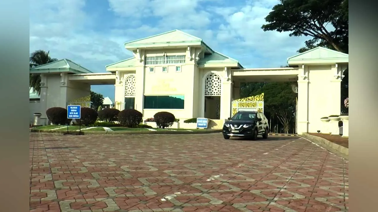 71752488794_tbSERIPERDANA.jpg