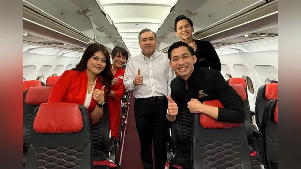 81749357240_tbAnthonyLokeAir.jpg