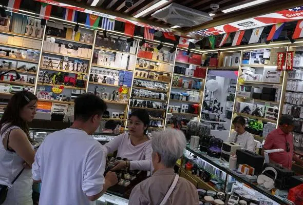 71761901496_Huaqiangbei.jpg