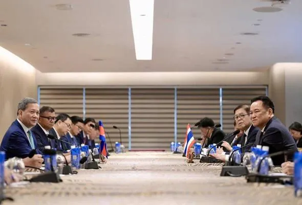81762161636_CambodiaPM.jpg