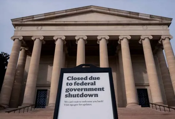 51762681221_USGovernmentShut.jpg