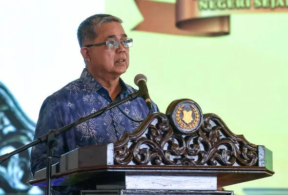 61764254415_DatukAaronAgoDaga.jpg