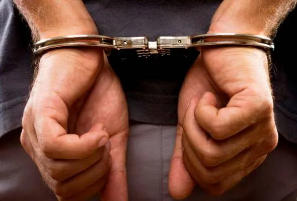 71750667141_handcuff.jpg