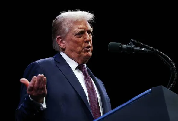 41761007887_DonaldTrump.jpg