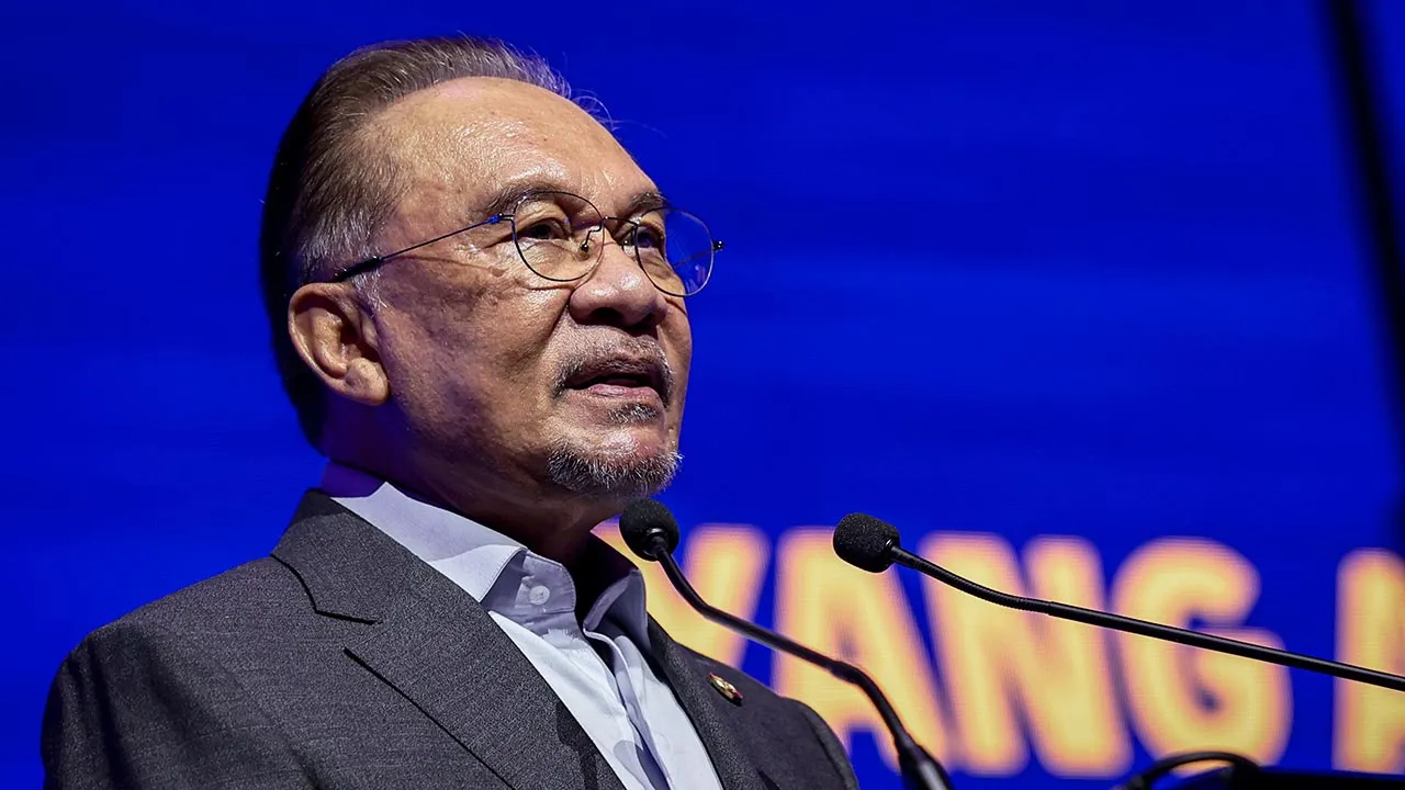 61761047155_TBAnwarIbrahim.jpg