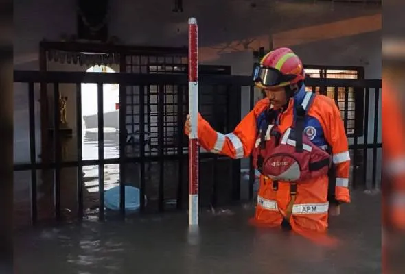 51759530763_Banjir.jpg