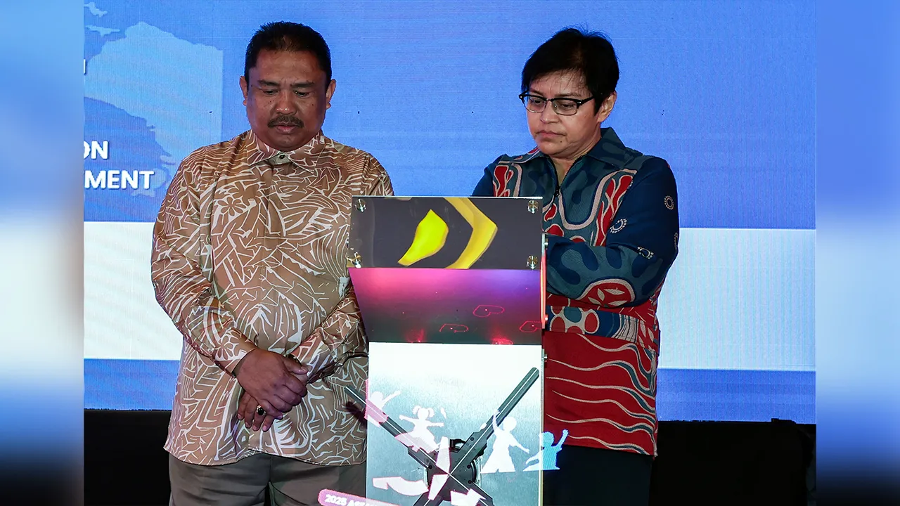 61757282938_AzalinaOthmanSaid.jpg