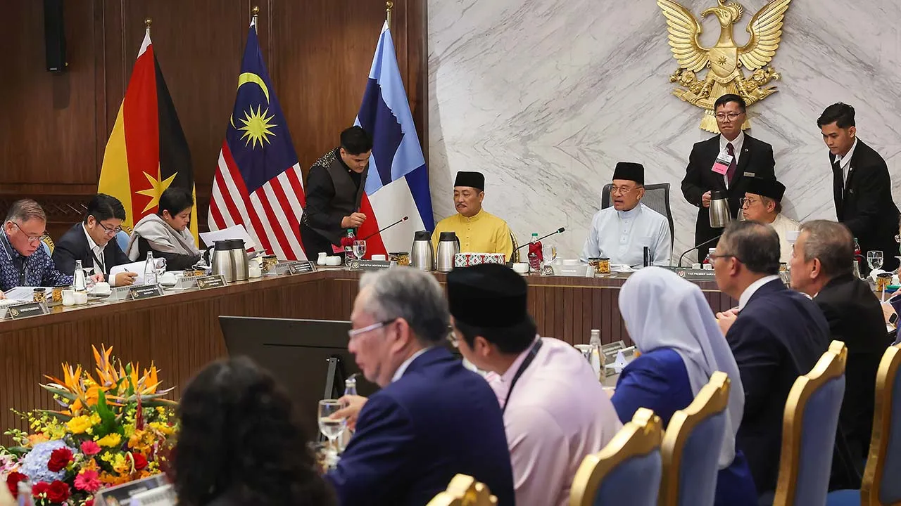 81757685348_ANWARIBRAHIM.jpg
