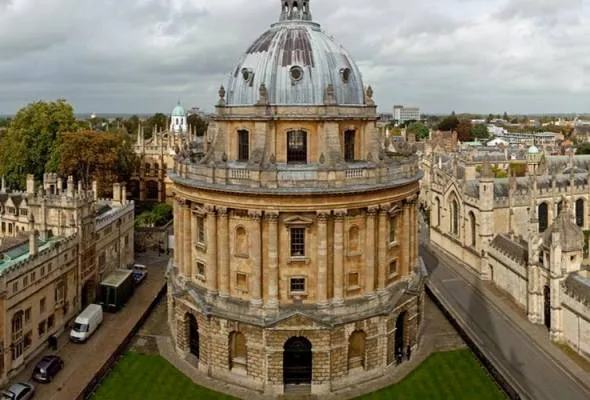 61733118820_OxfordUniversity.jpg