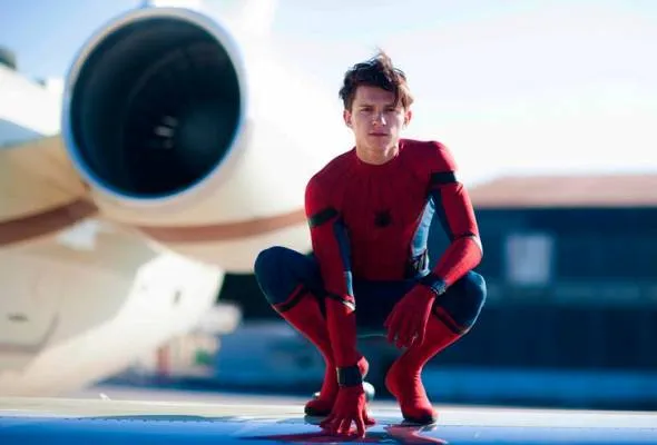 41566452175_TBTOMHOLLAND.jpg