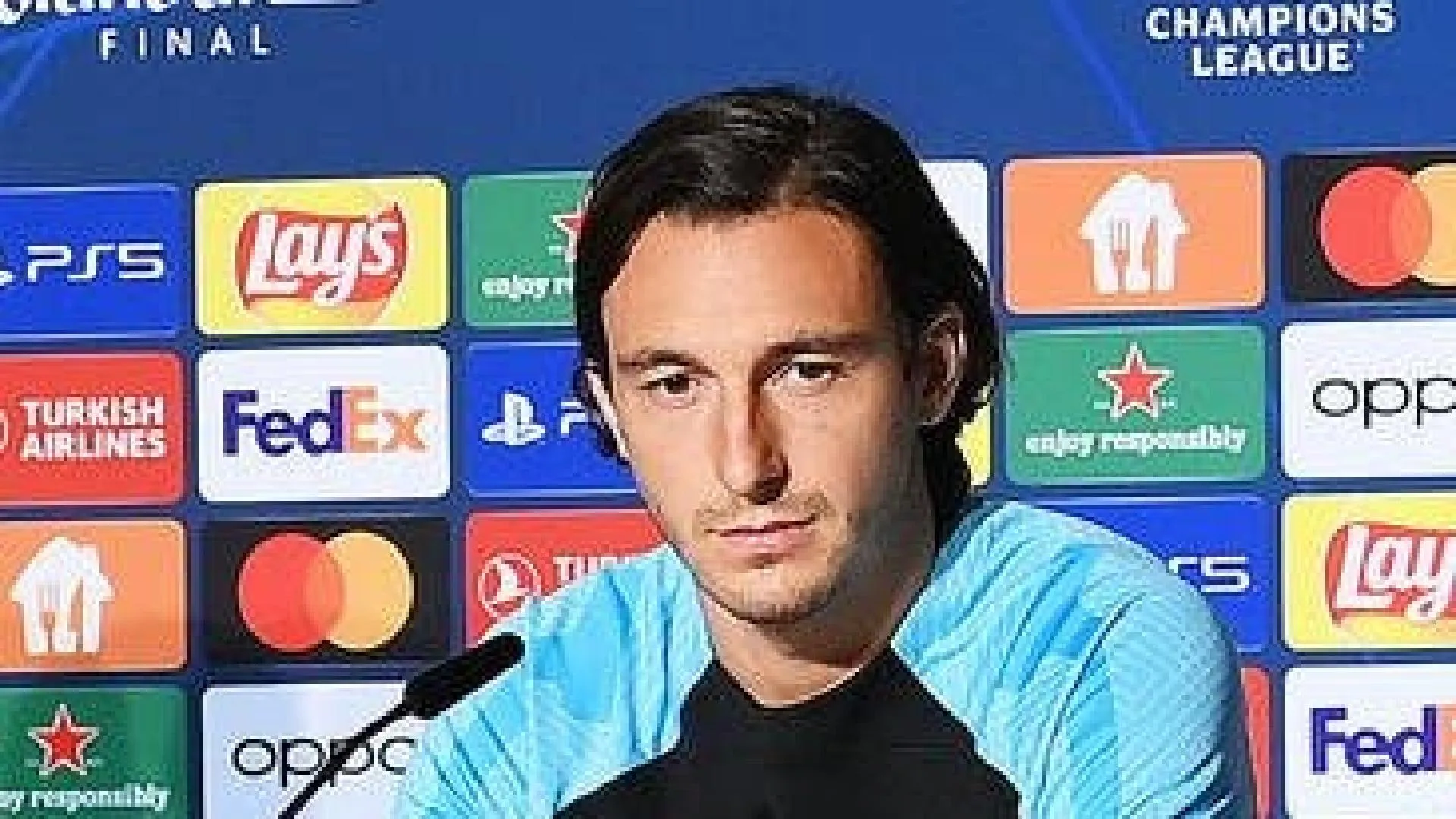 2_72541996.jpg