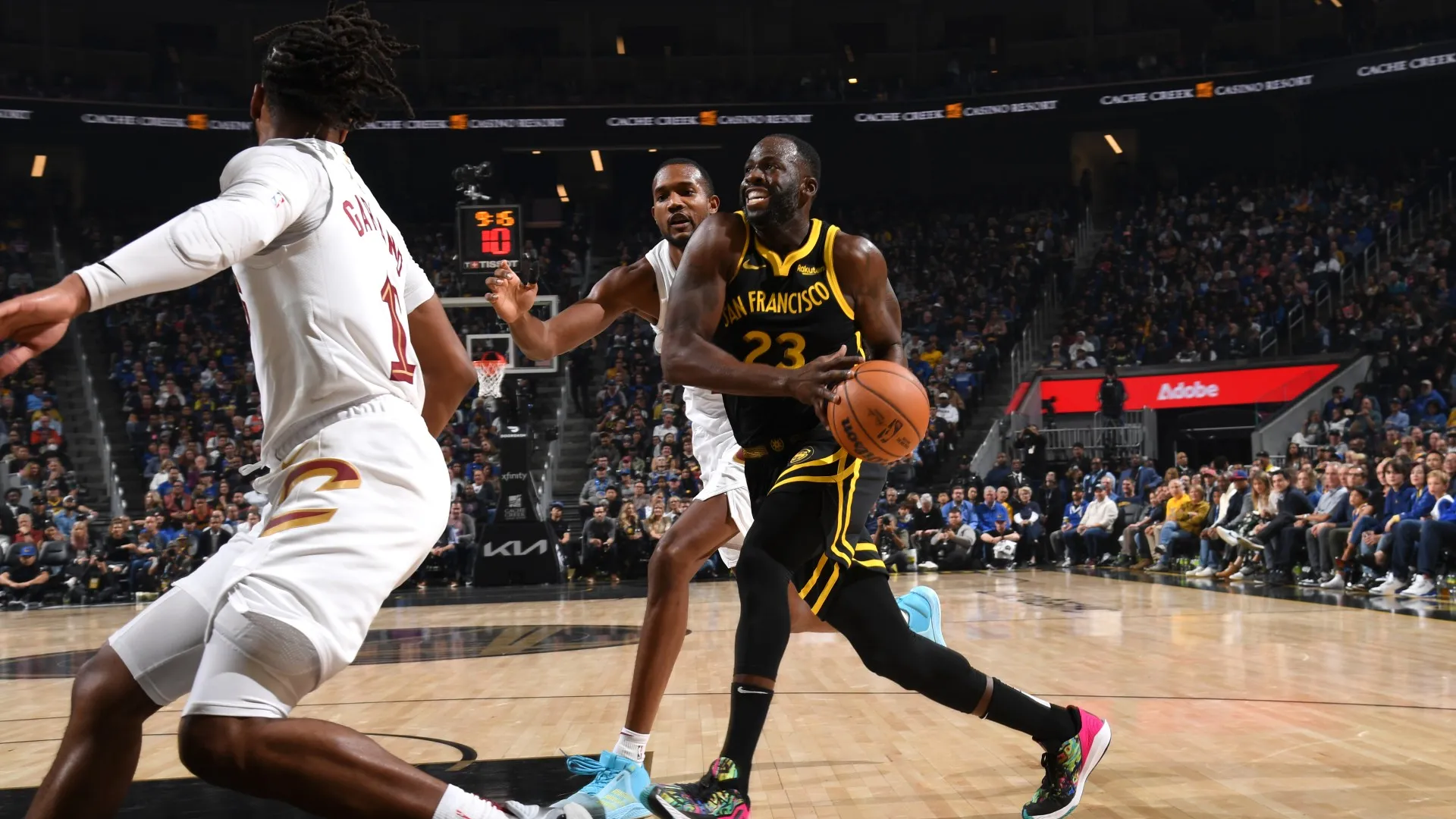 draymond-green_7xe4g4saw24r1ujx70cxsmbkd.jpg