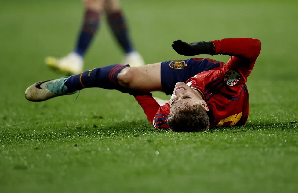 gavi-injured.jpg