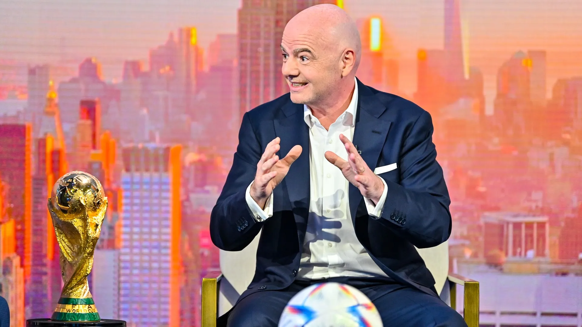 gianni-infantino_15l2ggr42k01m12z7hzevlmg98.jpg