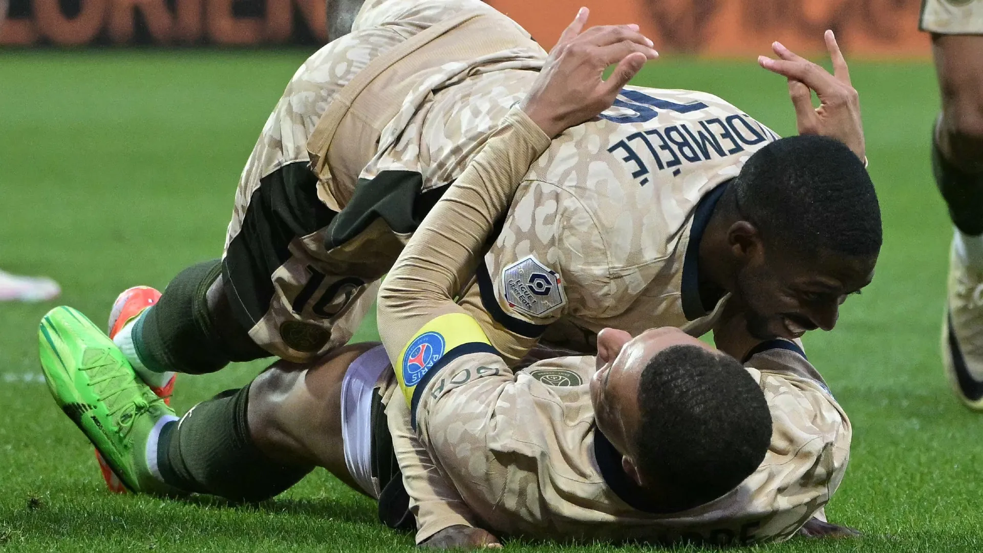 ousmane-dembele-and-kylian-mbappe_uj5l0gh6miib1rqx86jyg1itl.jpg