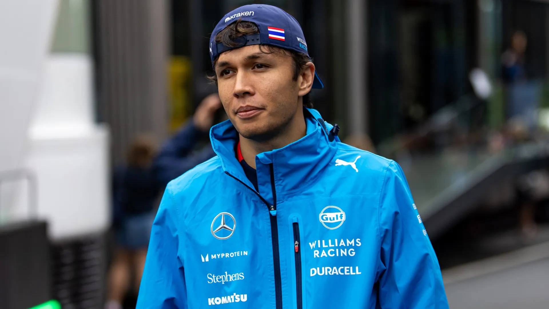 alex-albon-in-blue-williams-coat_1k8jy7fo7f6xb1t7v6k7guhukr.jpg