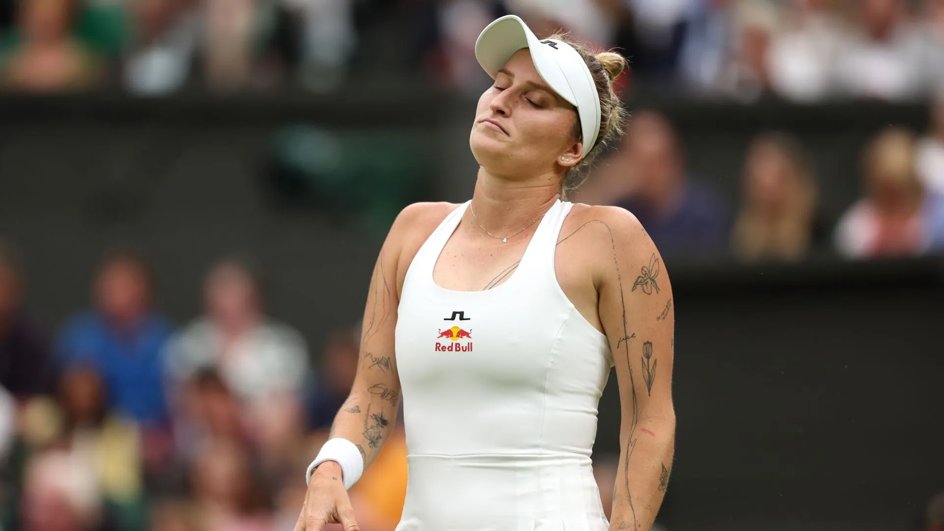 marketa-vondrousova_uzd95u3drfe21lc0r5vdkfdbj.jpg