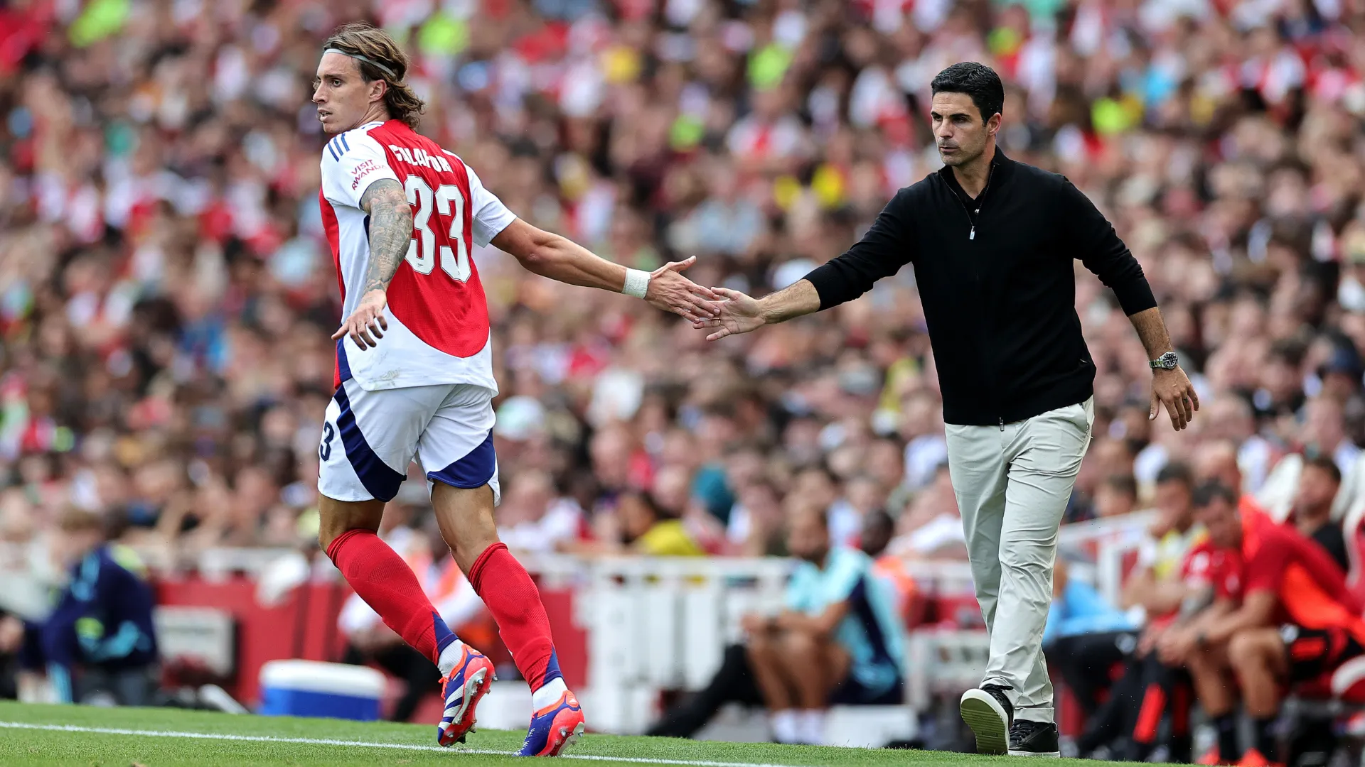 mikel-arteta-and-riccardo-calafiori_1x30xk0me66pn1p4zu3qcx5bdt.png