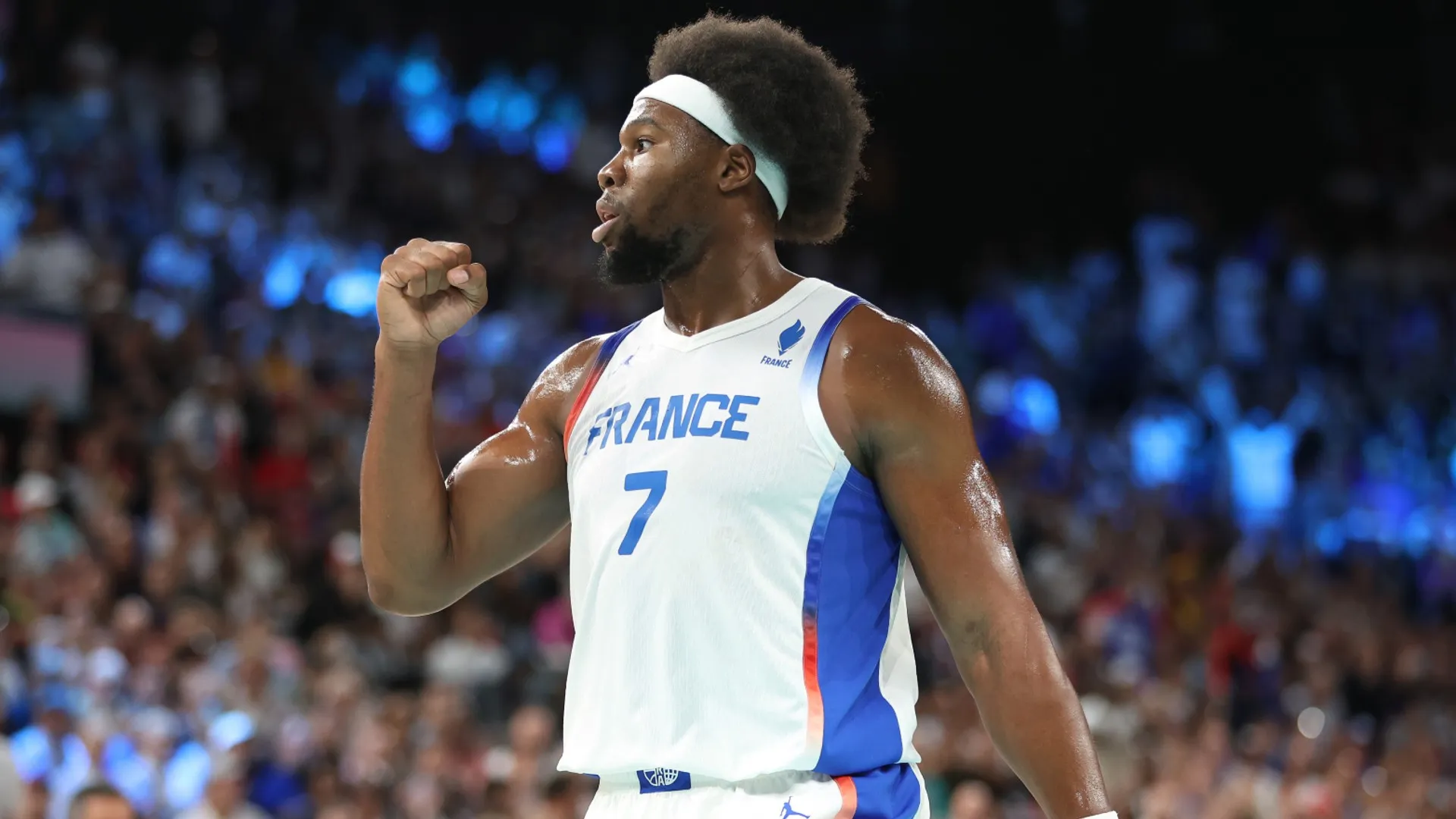 yabusele-represents-france-at-the-olympics_kmdy3l6v7fq01wc46irrj6crs.jpg