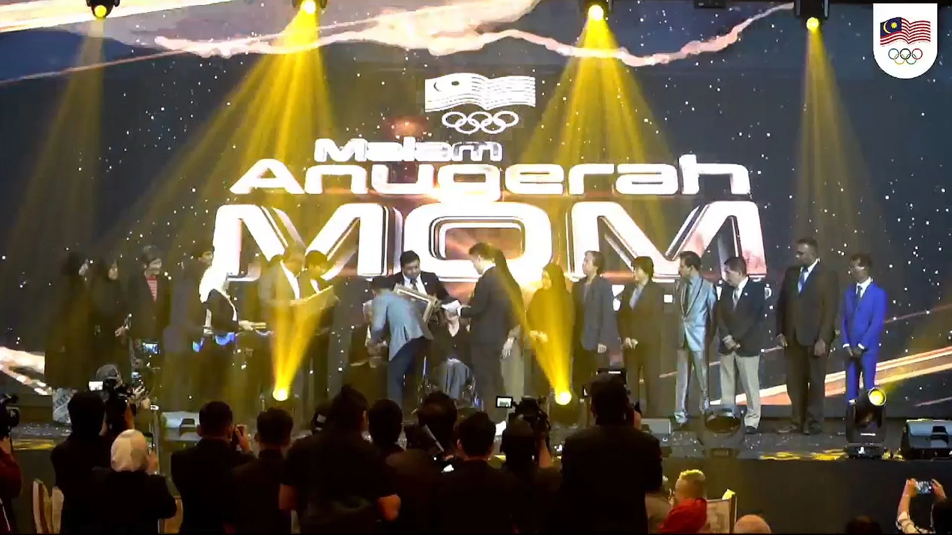 anugerah-mom.jpg