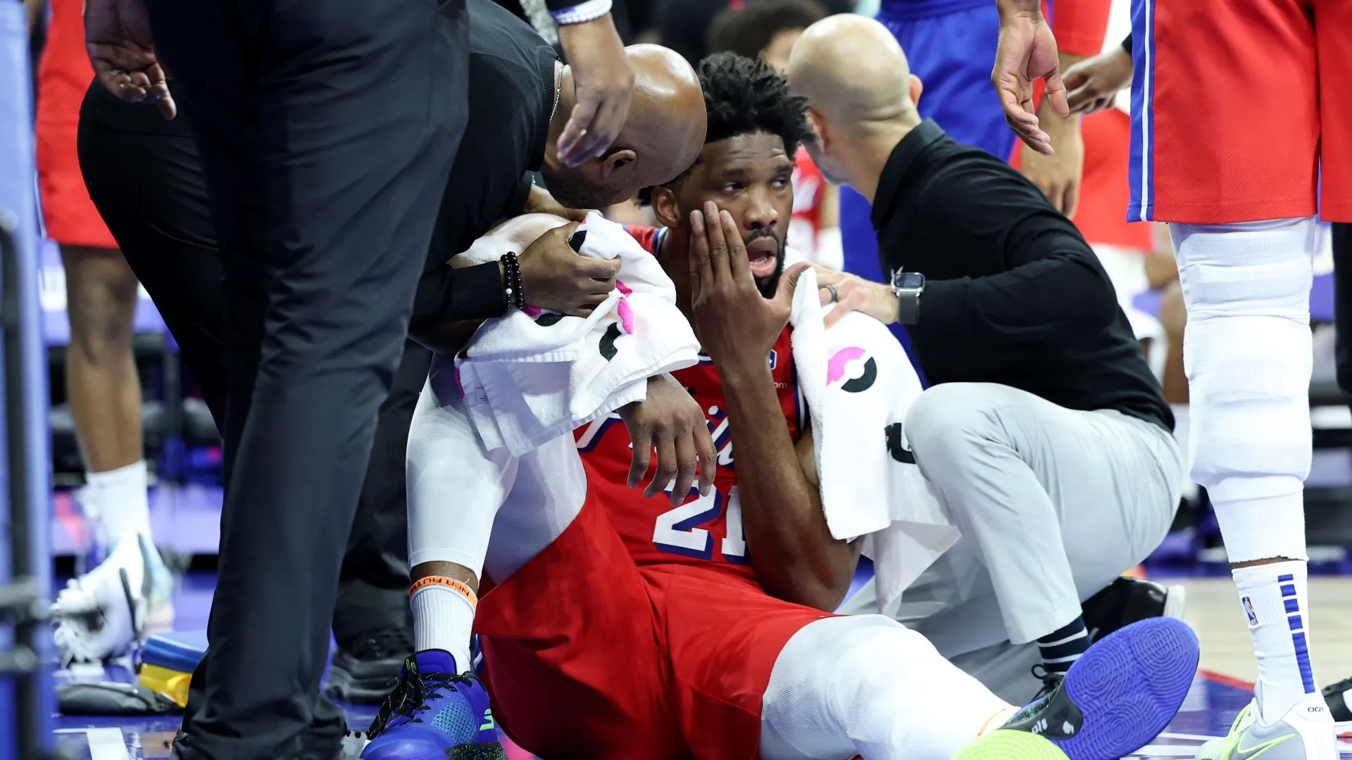 joel-embiid_1evphjlzxbwpy18xu5rwmf6ztf.jpg