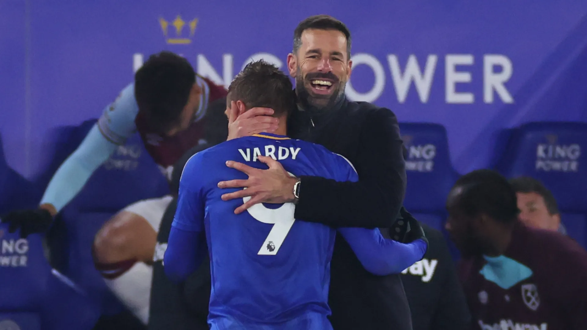 ruud-van-nistelrooy_qdpfkqeygi8r11qc53vm3j14n.jpg