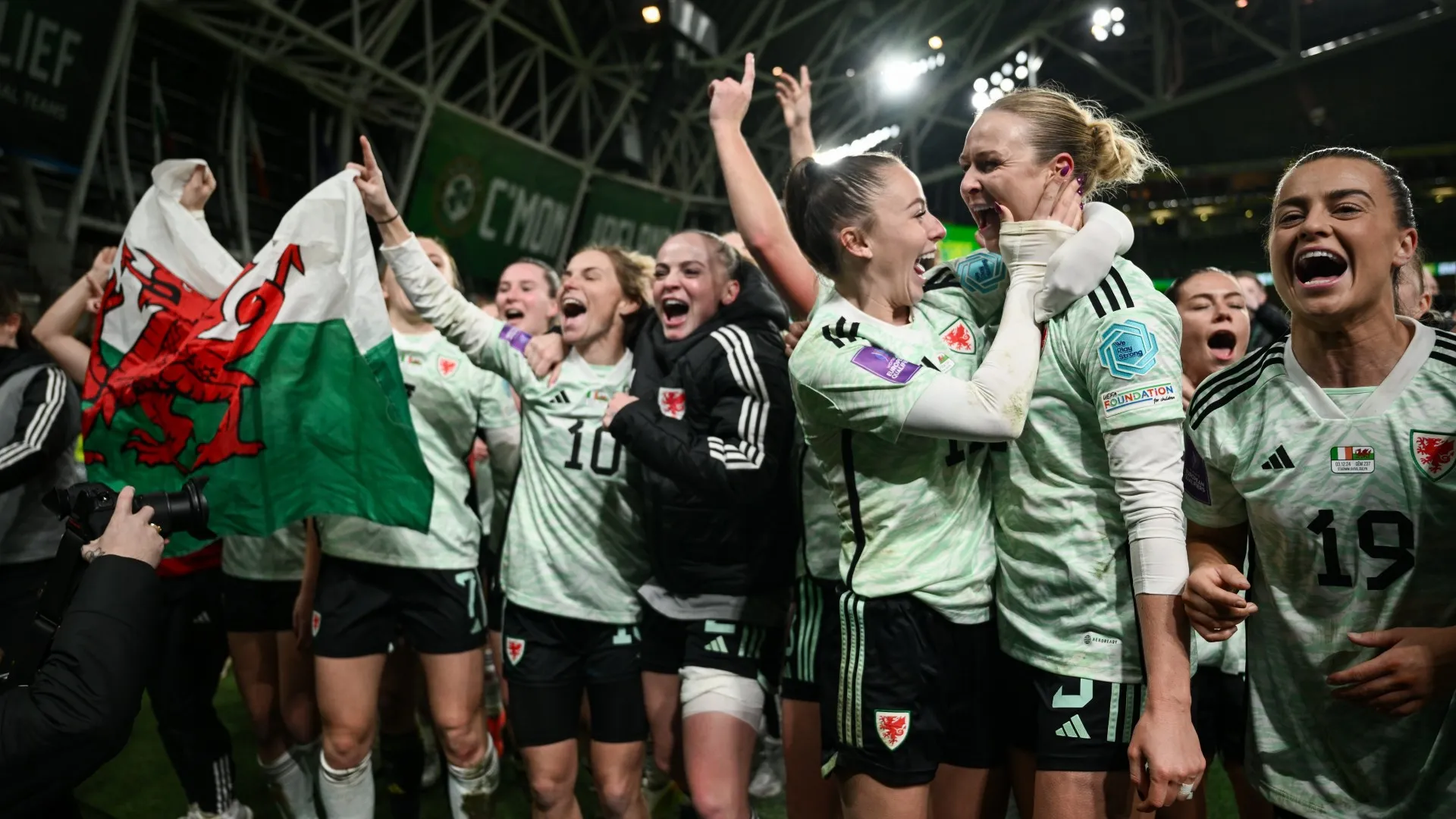 wales-women_pppy0qh3eg5y10m26h73dn3jj.jpg
