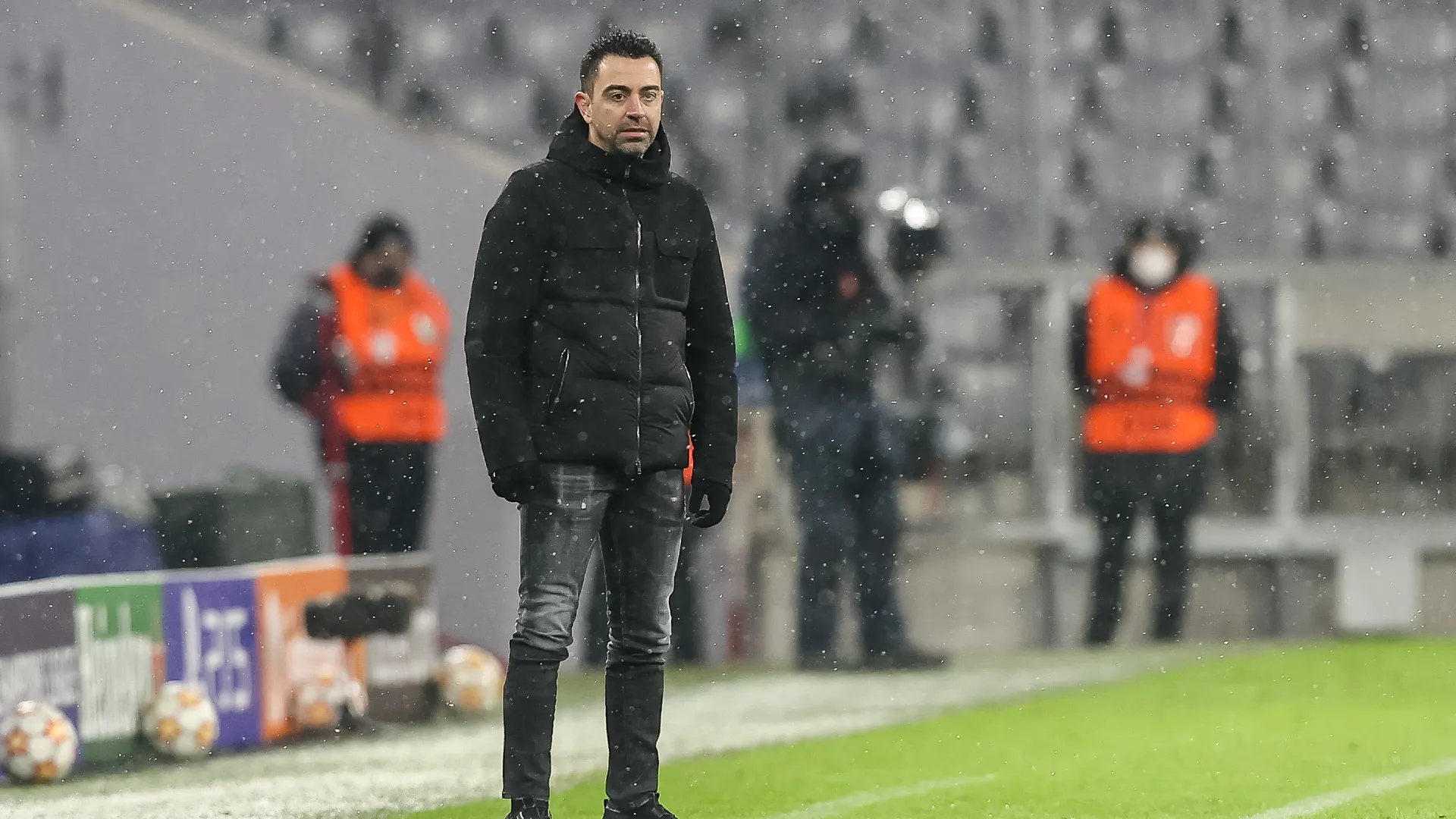 xavi-hernandez-bayern-munich-v-barcelona-champions-league-12082021_1p4mis8hj7k501cumk28c55ydo.jpg