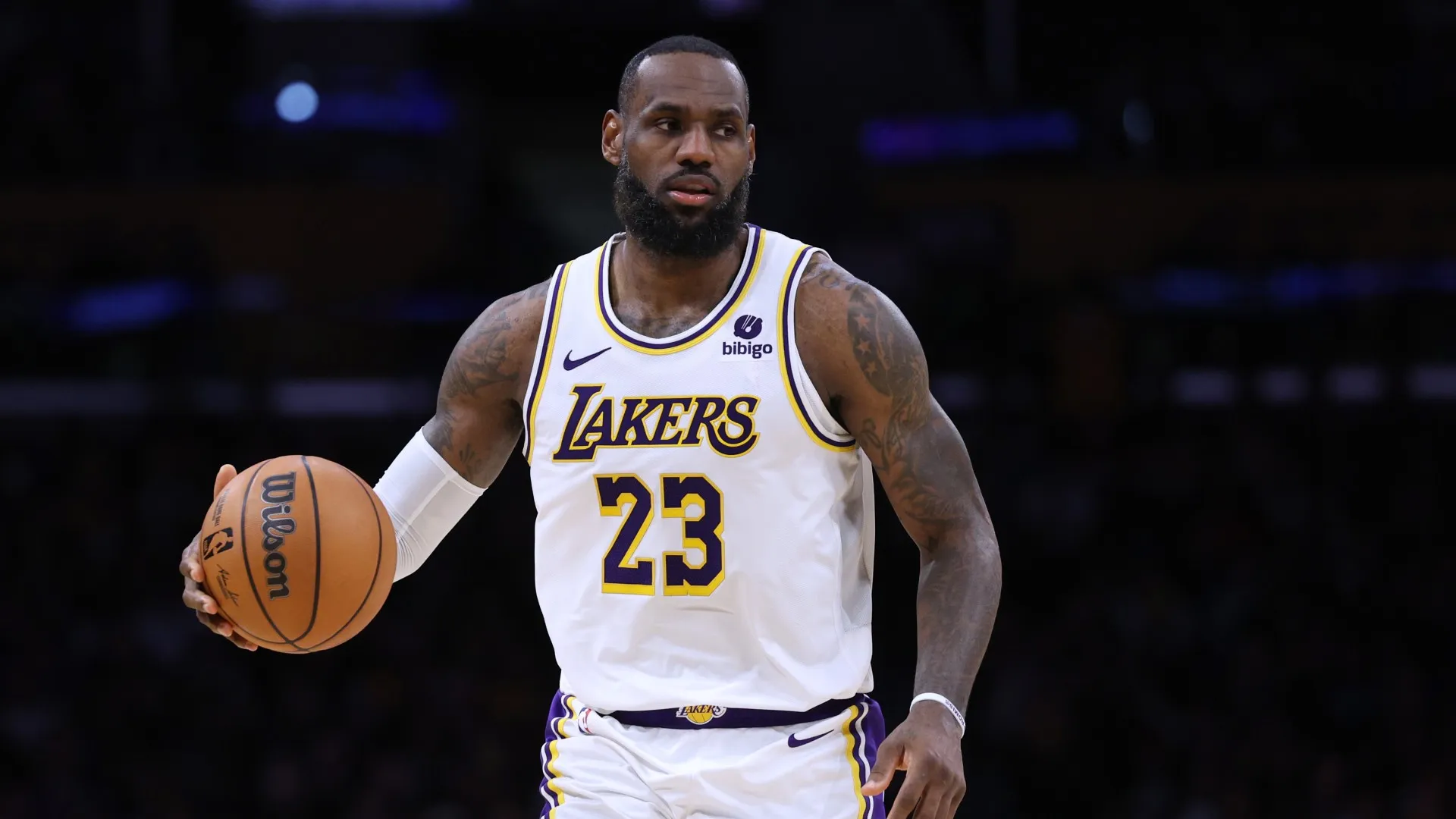 lebron-james_iz7roajvpuo21sdsqpzrciiag.jpg