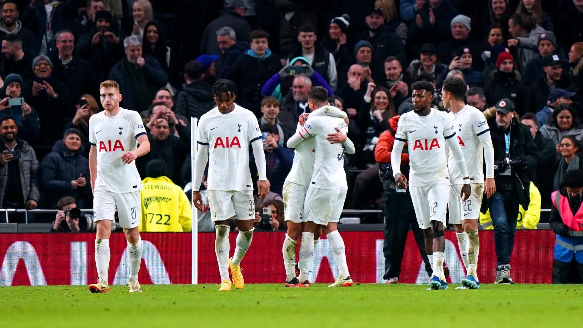 spurs.jpg
