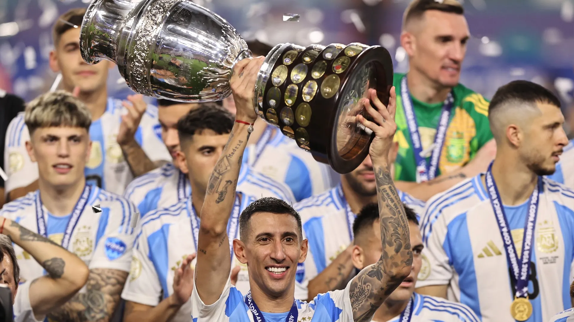 angel-di-maria_1mfaik43dejmk1szftbt9rx8v0.jpg