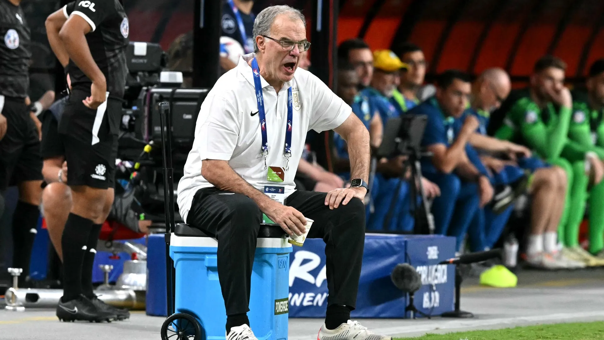 bielsa_2cfpoqcgmdsz1iukdw164ji21.jpg