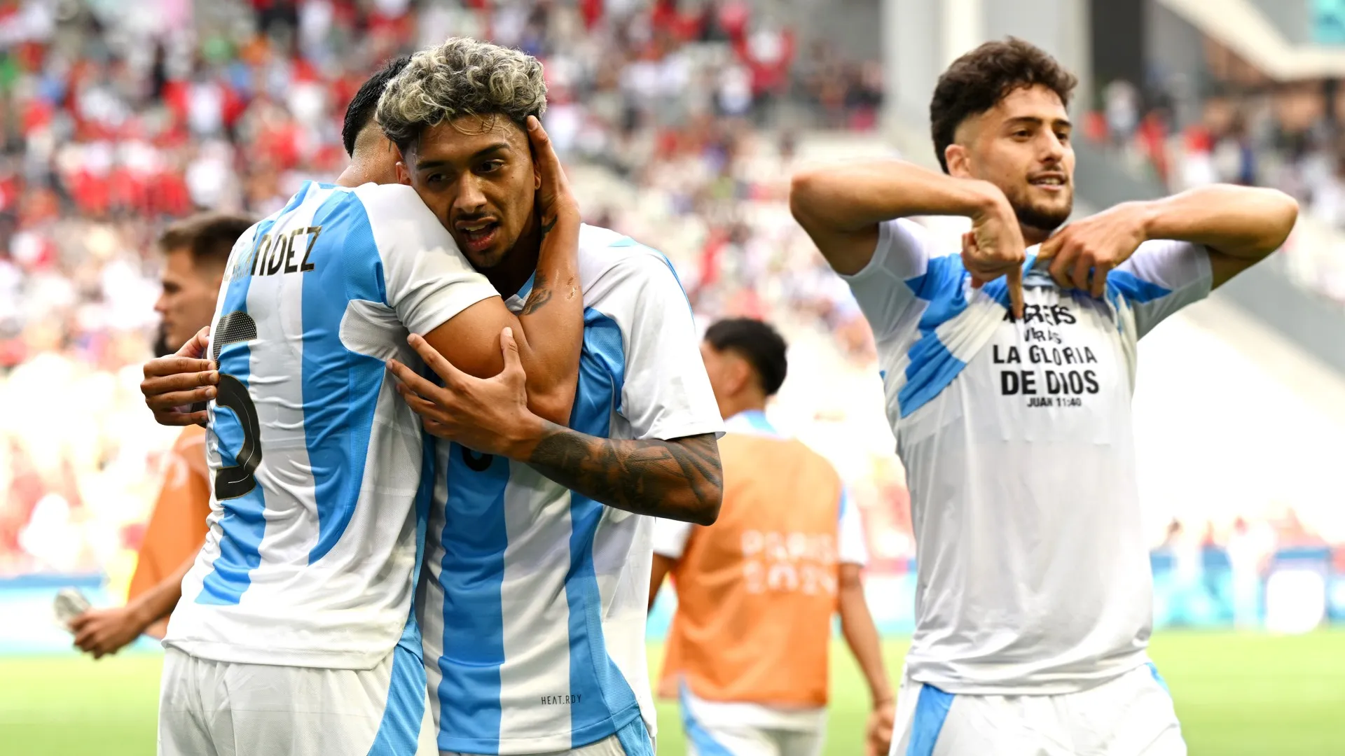cristian-medina_7e4guizsfjoj10a7s20fofr2b.jpg