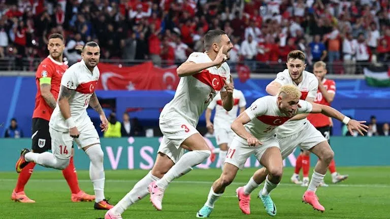 demiral.jpg