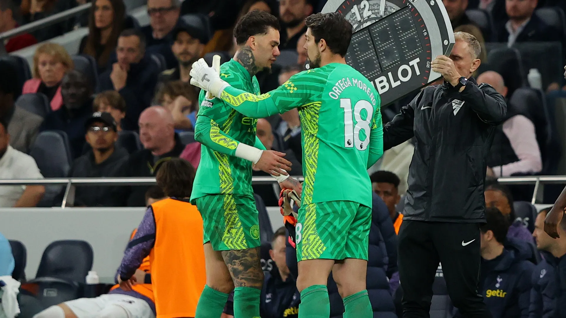 ederson-and-stefan-ortega_1ggwuioac64b51k2t6rf3kq91e.jpg