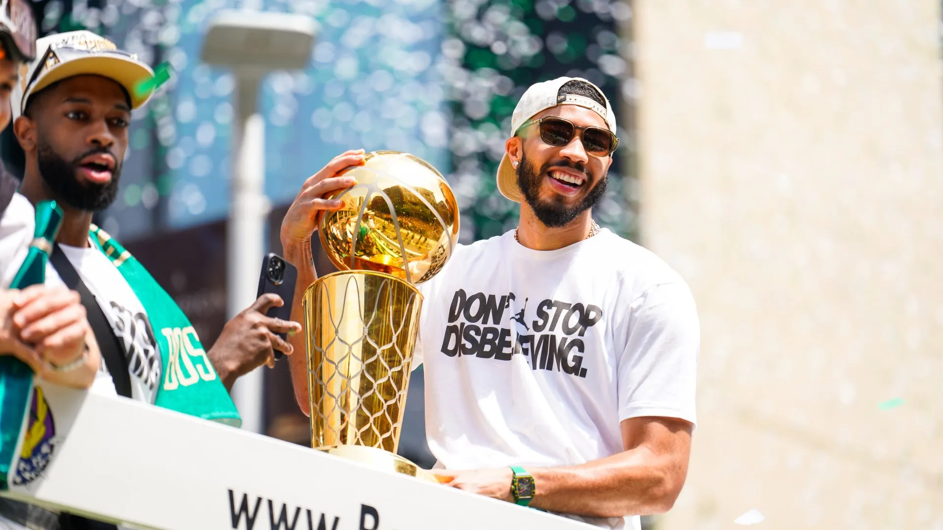 jayson-tatum_qdrb0b1x6jmi117w28v894xqg.jpg