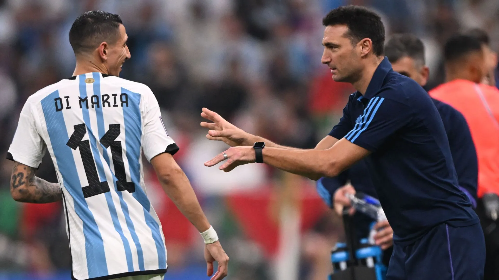 lionel-scaloni-angel-di-maria_jhqq75rd599710ae9ft871hvs.jpg
